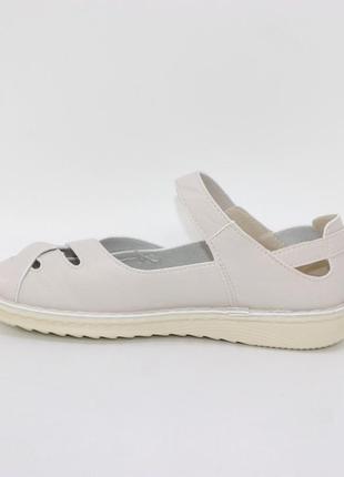 Жіночі літні туфлі бежевого кольору на липучці беж7 фото