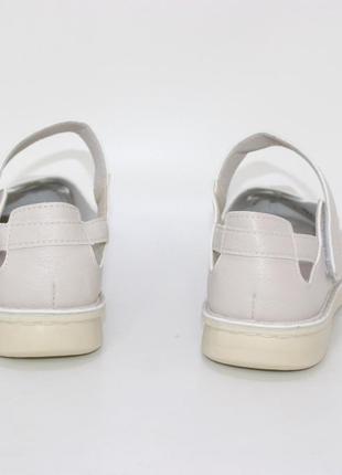 Жіночі літні туфлі бежевого кольору на липучці беж9 фото