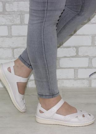 Жіночі літні туфлі бежевого кольору на липучці беж2 фото