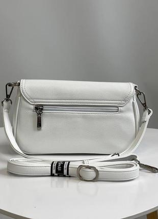 Жіноча біла сумка крос-боді на плече з екошкіри італійського бренду gildatohetti.6 фото