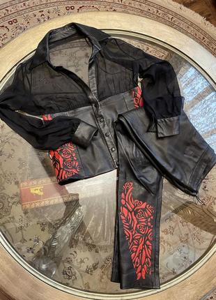 Кожаный костюм