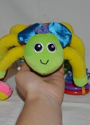 Фирменная подвеска развивающая игрушка паук паучок грызунки кольца ламаже lamaze оригинал