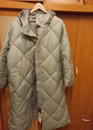 Продам новый пуховик zara (xl) большой размир