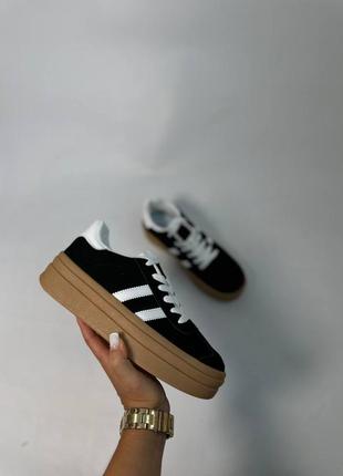 Женские стильные черные кроссовки натуральная замша