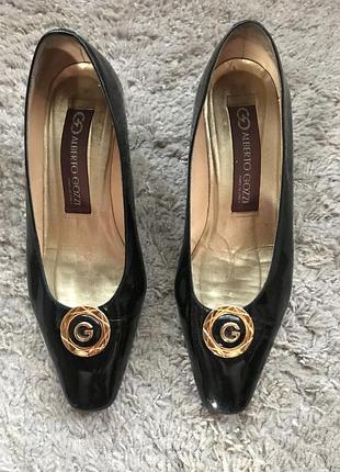 Красивые туфли, италия