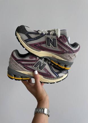 Жіночі кросівки new balance 1906 grey purple нью беланс сірого з фіолетовим кольорів