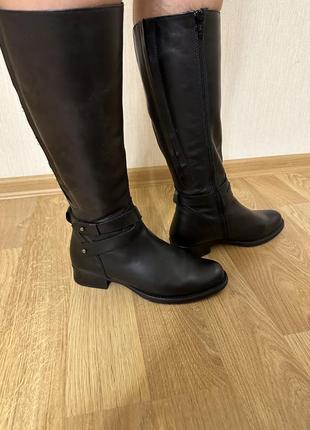 Кожаные сапоги