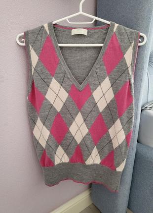 Шерстяний жилет у ромби