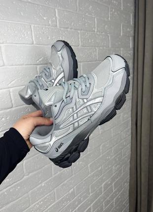 Кроссовки asics3 фото