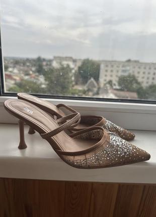 Zara туфлі,босоніжки 36
