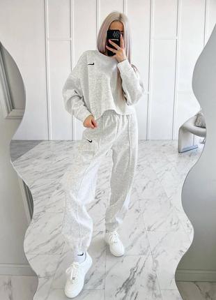 Не кошлатиться ❣️стильный женский спортивный прогулочный костюм на каждый день с джоггерами с стрелками и свитшотом (черный, серый меланж, графит)