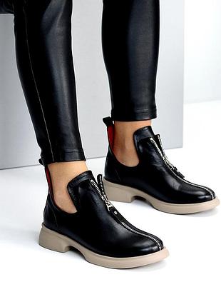 Дизайнерські чорні замшеві туфлі на блискавці, натуральна замша на бежевій підошві