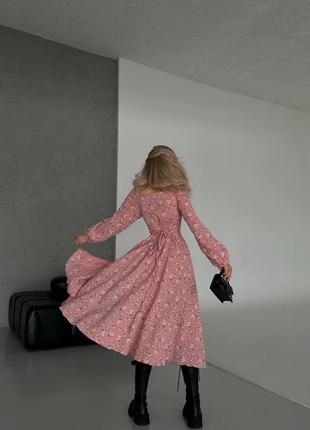 Розкішна жіноча котонова легка довга сукня міді з розрізом в квітковий принт3 фото