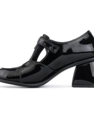 Туфлі жіночі стильні тренд