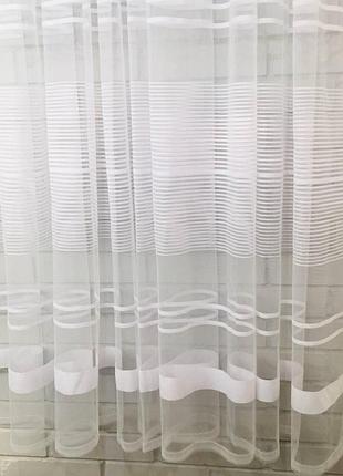 Готовая короткая пошитая белая занавеска тюль в полоску на фатине до подоконника 3х1.65м