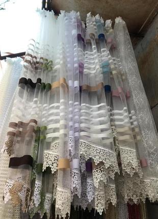 Готовая короткая занавеска тюль аркой на фатине в полоску до подоконника, синий с...