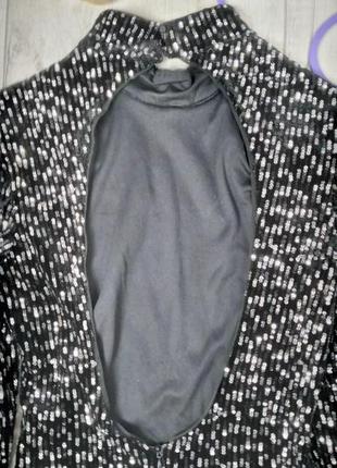 Женские платье bershka с длинным рукавом открытой спиной в пайетках чёрное размер s (44)7 фото
