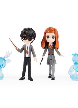 Wizarding world: ігровий набір 'світ чарівників' (гаррі, джині, 2 магічні істоти)