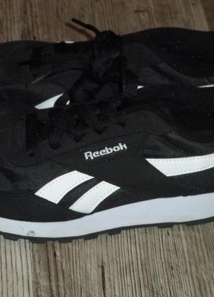 Reebok кроссовки рибок , р 36, uk 4, стелька 24 см в идеале