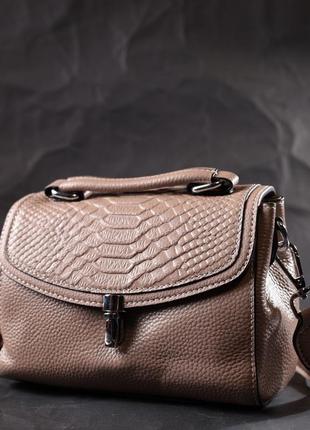 Кожаная сумочка сэтчел светлая бежевая стильная тиснение рептилия кожа змеи 7224188 фото