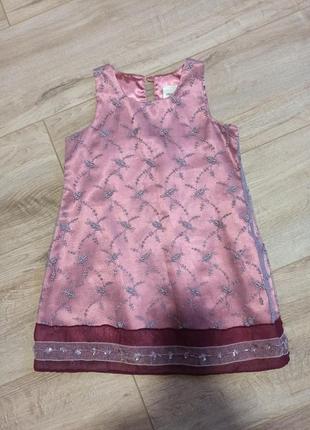 Сукня для дівчинки