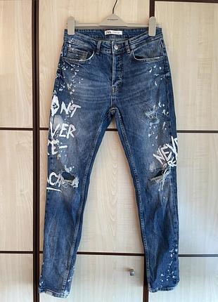 Джинсы