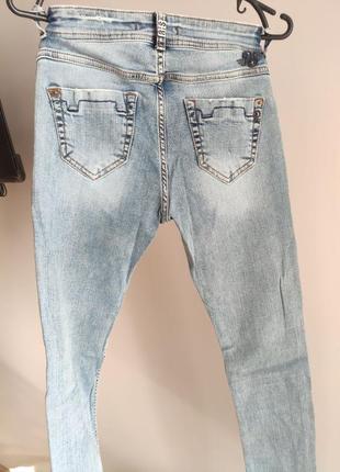Жіночі  світлі джинси 3