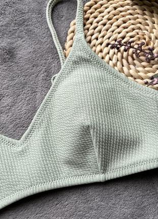 Верх від купальника в рубчик з чашками фісташка2 фото