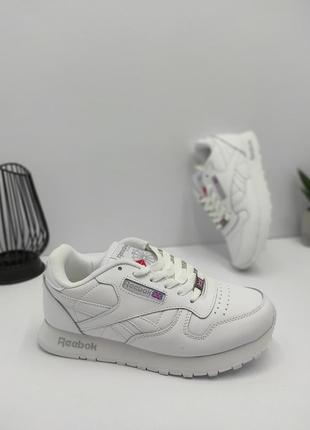 Женские кроссовки reebok