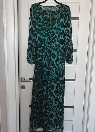 Сукня з принцом "лео"