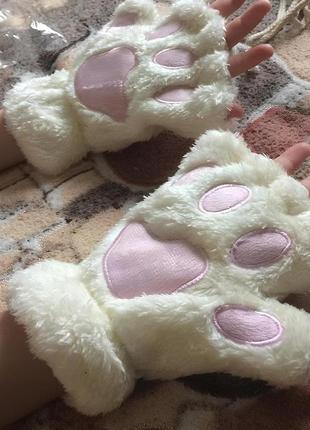 Перчатки без пальцев лапы кошки белого цвета , митенки кошачьих лапок, перчатки лапы5 фото