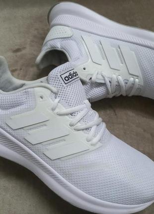 Кроссовки жен.38р.adidas вьетнам