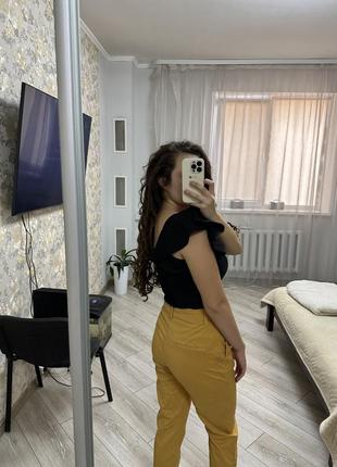 Джинси моми bershka, гірчичного кольору3 фото