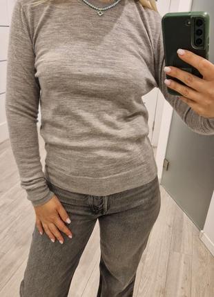 Uniqlo свитер 100% меринос шерсть s