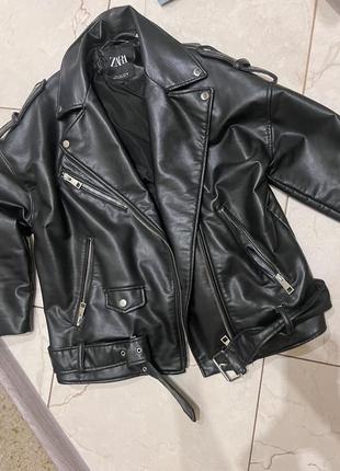 Кожаная куртка zara