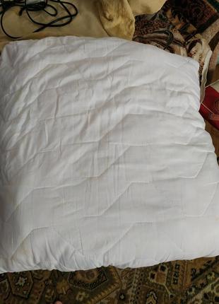 Подушки размер 70*70