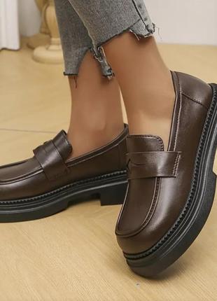 Туфлі лофери жіночі