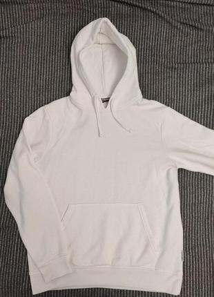 Худи белого цвета с утеплителем