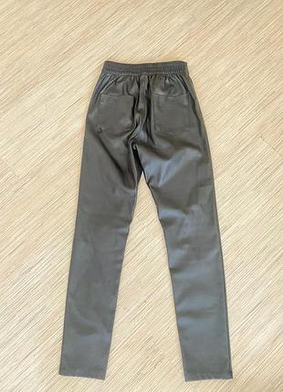 Легінси для дівчинки з екошкіри 2