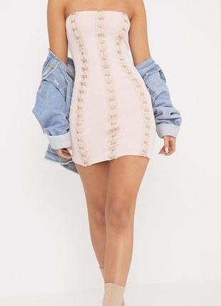 Платье с корсетом prettylittlething