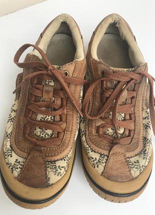 Жіночі кеди