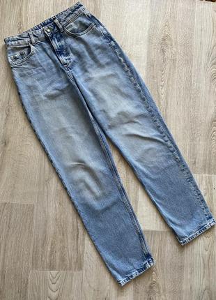 Zara джинсы мом, mom fit джинсы, джинсы с высокой посадкой