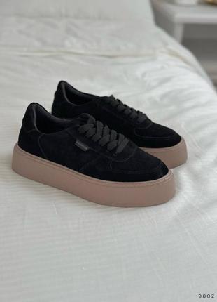 Кроссовки женские черные замша