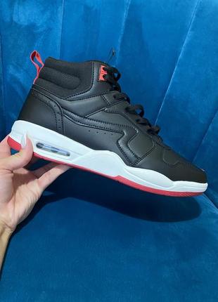 Кросівки демисезонні