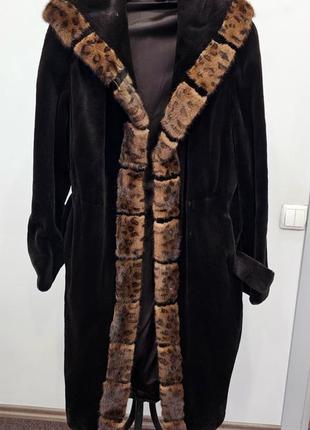 Шуба з натурального хутра saga furs