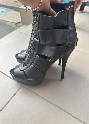 Каблуки для танців, високий каблук, high heels