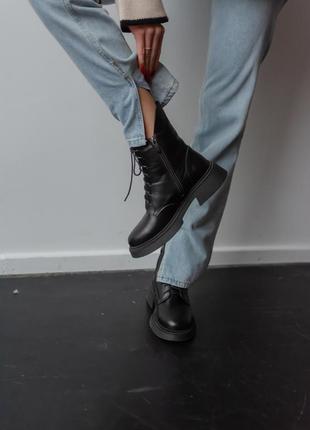Ботинки женские высокие демисезон кожаные шнурки и молния черные4 фото