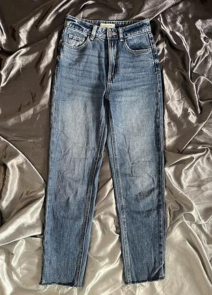 Джинси мом