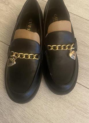 Лофери guess