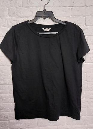 Фирменная футболка